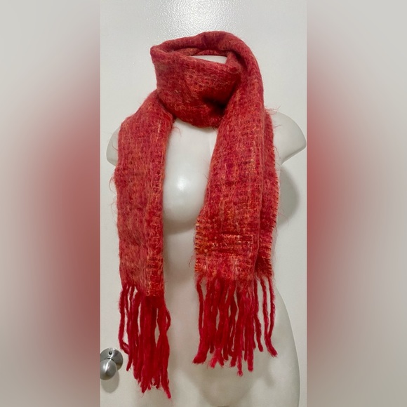 AVOCA THE MILL IRELAND Mohair Scarf - Picture 2 of 4